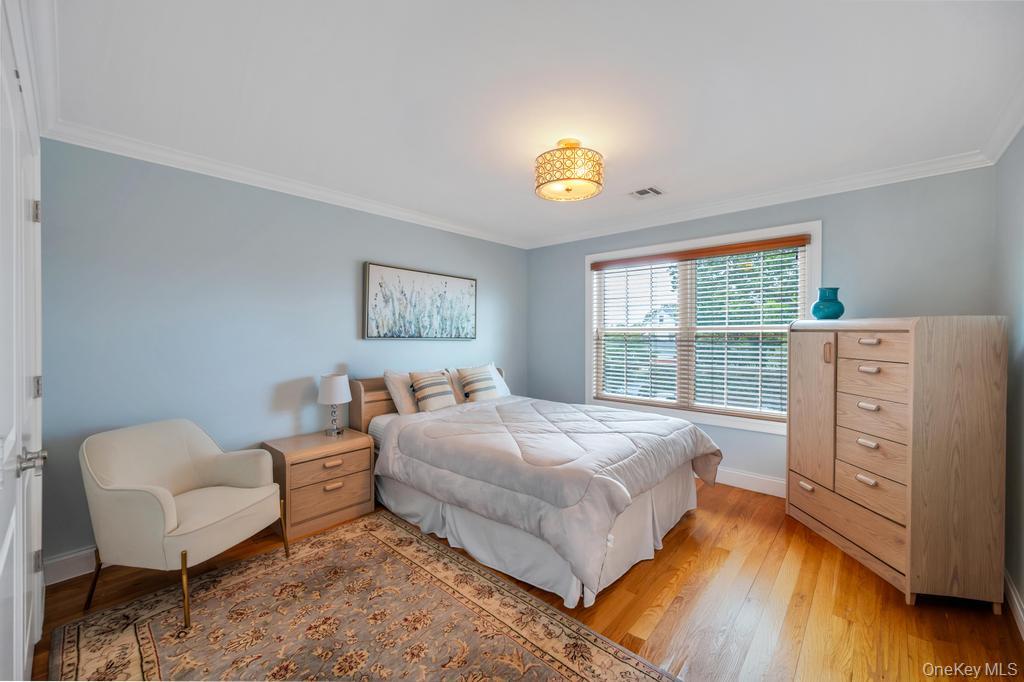 14 Kent Road Valley Stream, NY 11580 - Photo 23 of 31