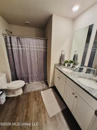 $2,400 | 2005 Pettits Lane, Long Beach, MS 39560