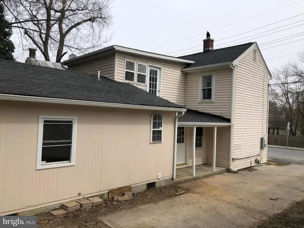 $330,000 | 805 South Kent Street, Winchester, VA 22601