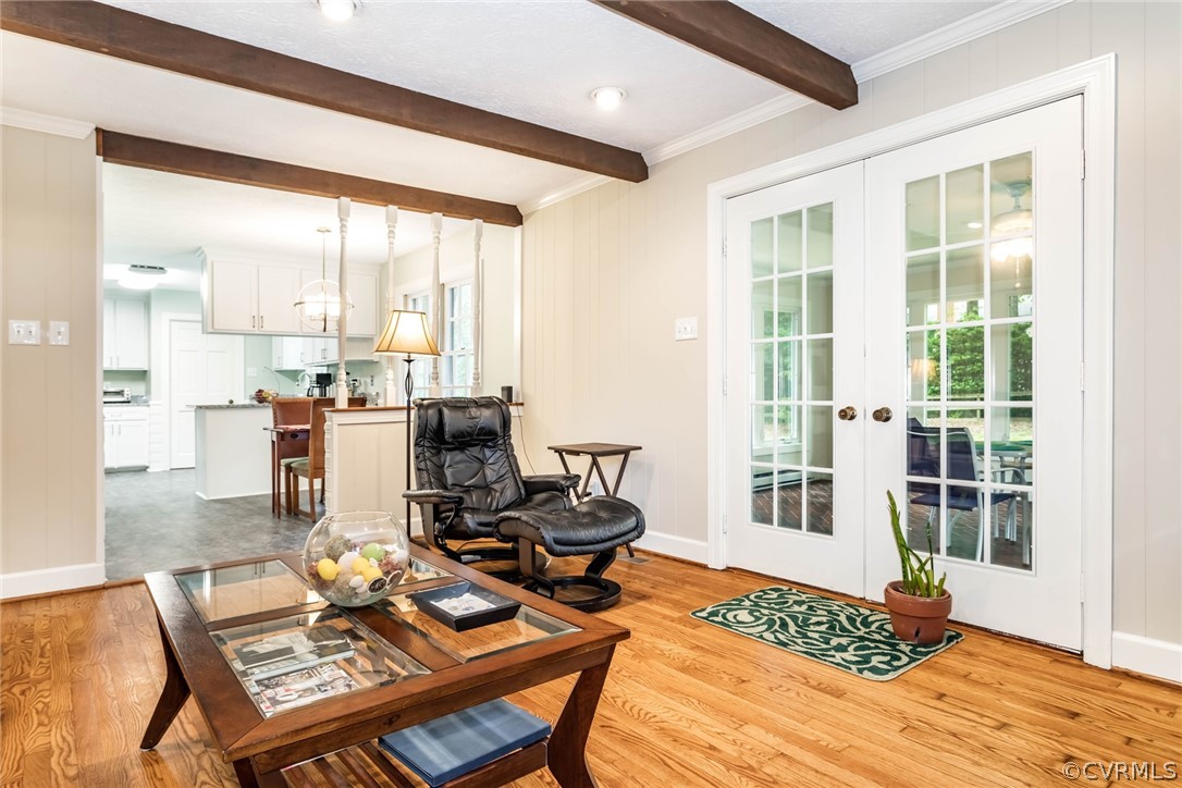 6 Staples Road Williamsburg, VA 23185 - Photo 8 of 37 a living room with furniture and a floor to ceiling window