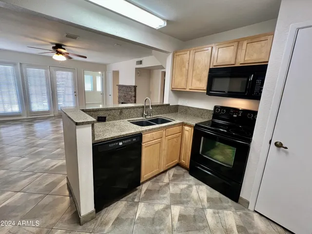 $1,400 | 30 East Brown Road, Unit 1072, Mesa, AZ 85201