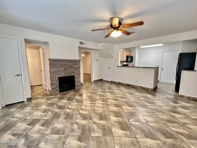 $1,400 | 30 East Brown Road, Unit 1072, Mesa, AZ 85201