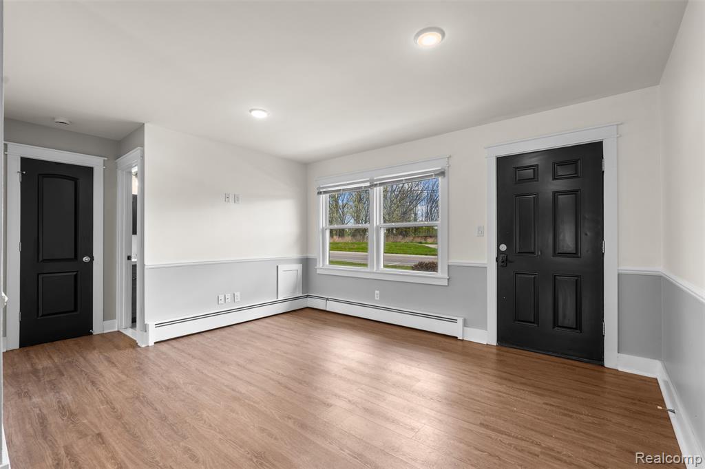 2131 Normandy Road Royal Oak, MI 48073 - Photo 4 of 11