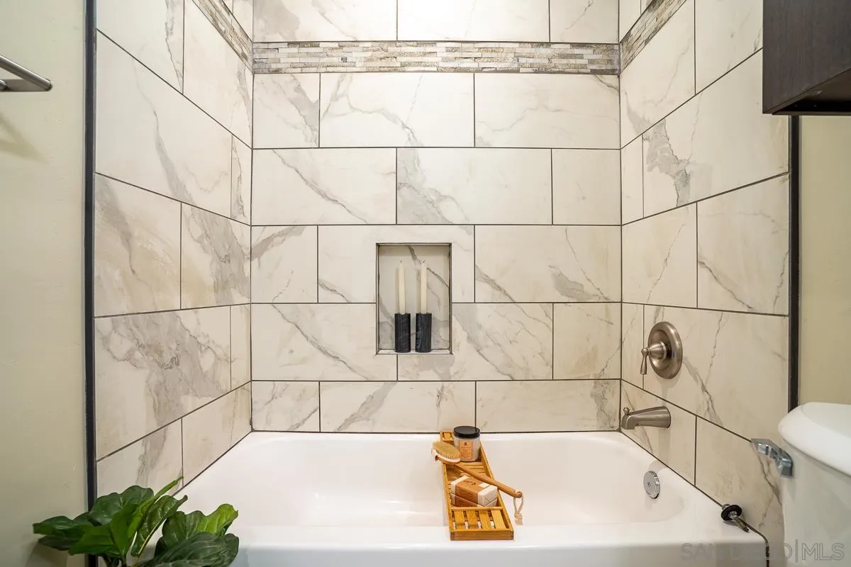 6012 Rancho Mission Road, Unit 309 San Diego, CA 92108 - Photo 13 of 24 Gallery Image 13