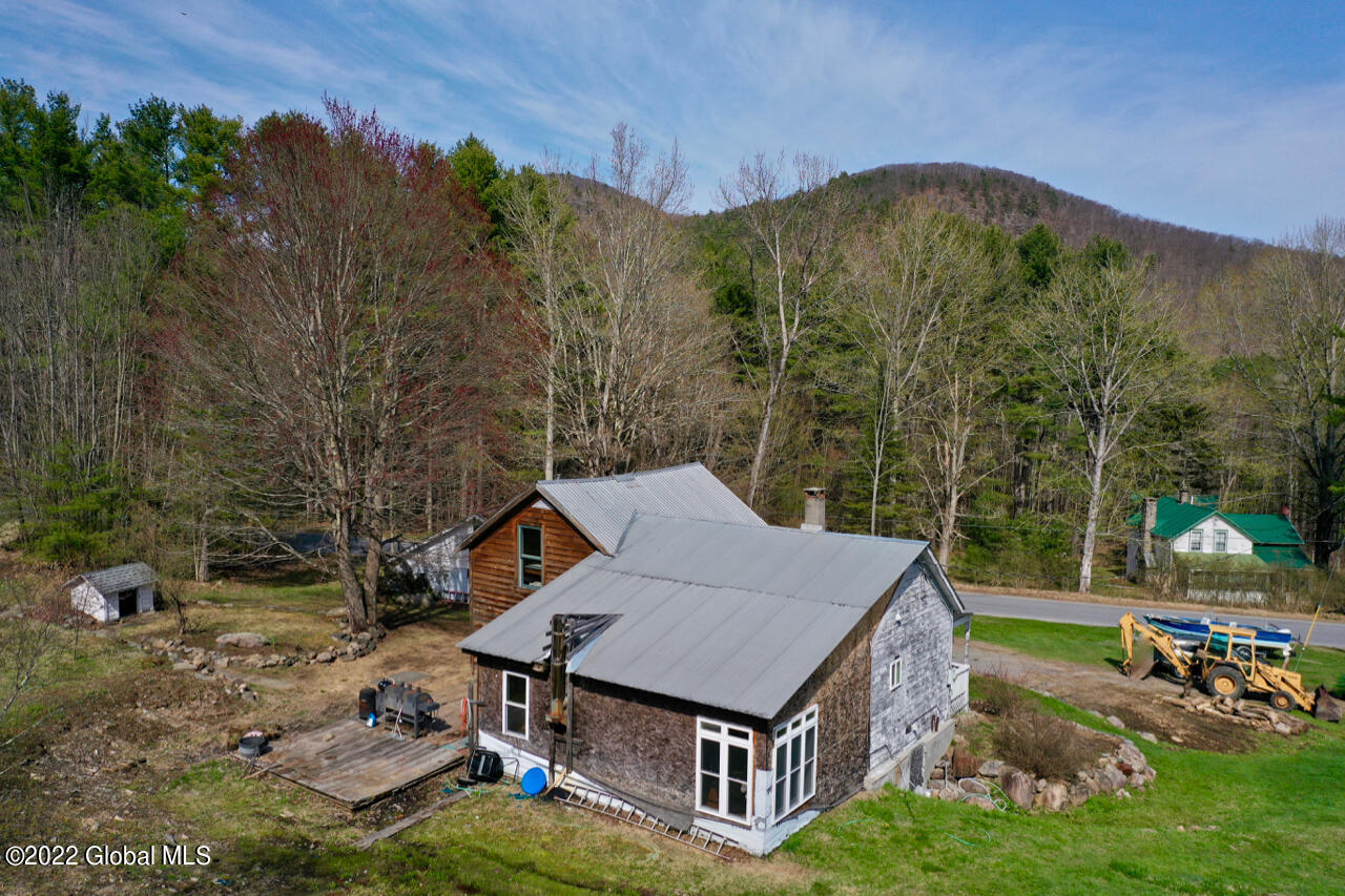 243 Walter Maxfield Road Hadley, NY 12835 - Photo 45 of 51 10