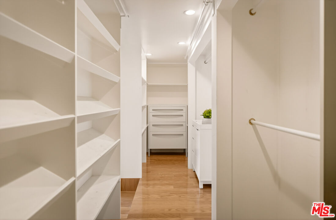 2388 Kimridge Road Beverly Hills, CA 90210 - Photo 28 of 54 a view of walk in closet