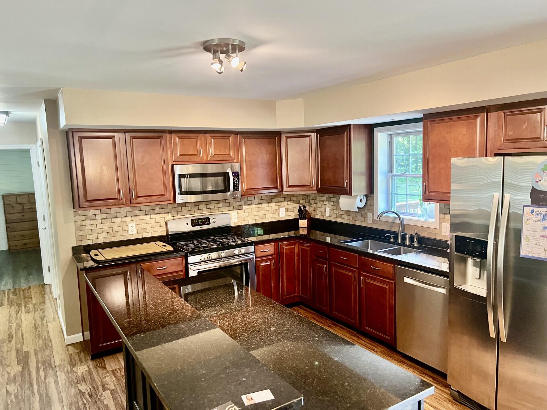 93 Lakeside Road Peru, NY 12972 - Photo 6 of 55 Gallery Image 6