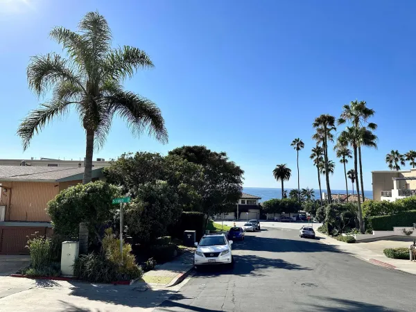 $3,695 | 7680 La Jolla Boulevard, La Jolla, CA 92037
