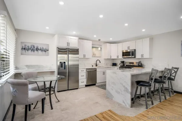 $3,695 | 7680 La Jolla Boulevard, La Jolla, CA 92037