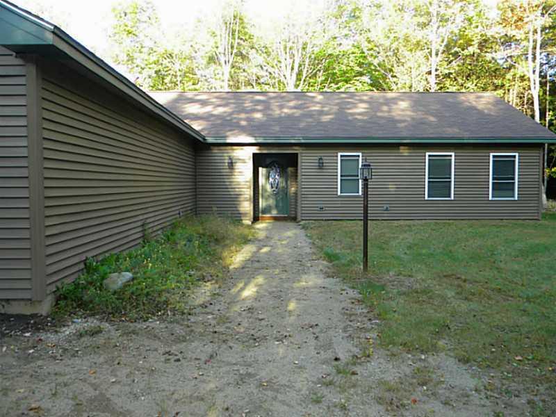 17 Jamie Road Newport, ME 04933 - Photo 32 of 34 Exterior Front.