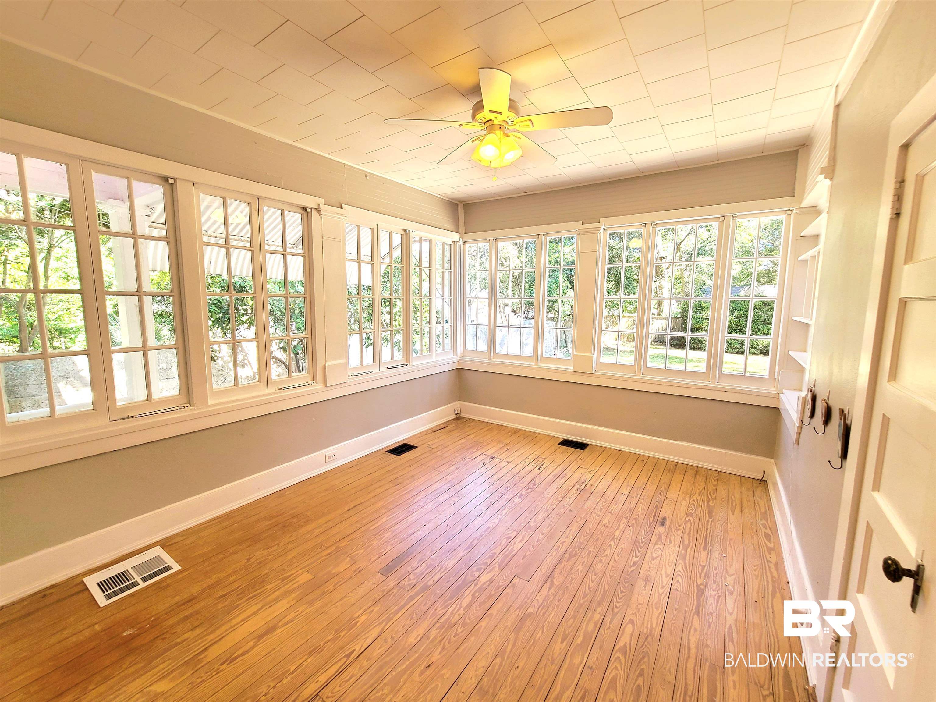2158 Old Government Street Mobile, AL 36606 - Photo 16 of 34