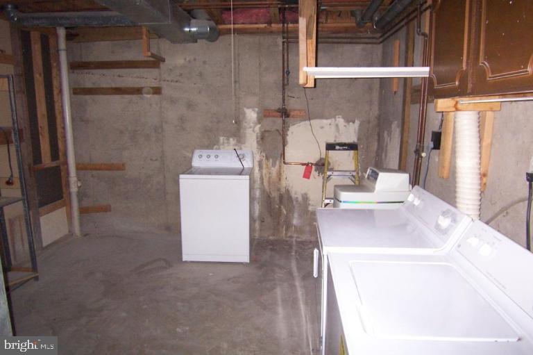 8520 Springfield Oaks Drive Springfield, VA 22153 - Photo 10 of 11 Laundry Area 1