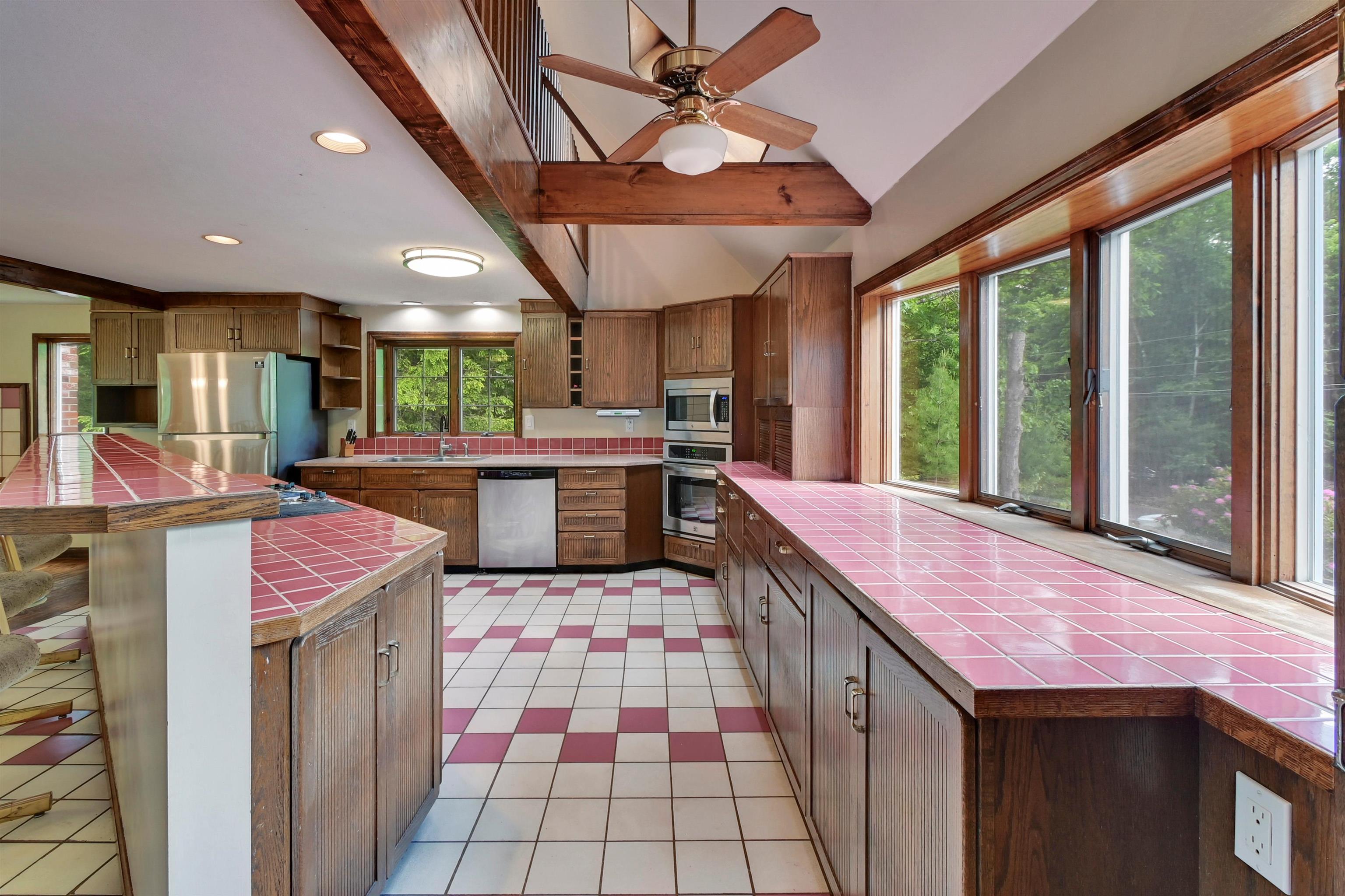 12 Colby Road Kingston, NH 03848 - Photo 11 of 38