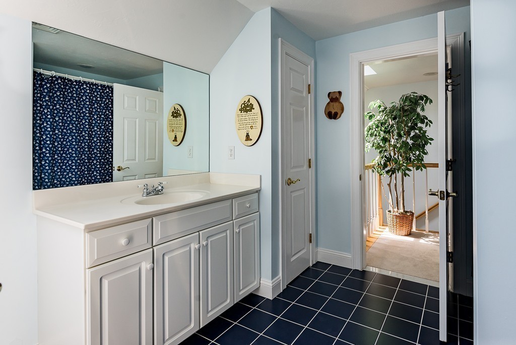 39 Cairn Ridge Road East Falmouth, MA 02536 - Photo 14 of 22 Gallery Image 14