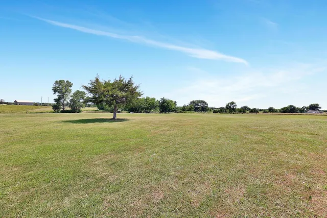 $400,000 | 5765 Northwest 50th Street, El Dorado, KS 67042
