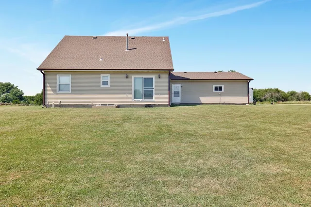 $400,000 | 5765 Northwest 50th Street, El Dorado, KS 67042