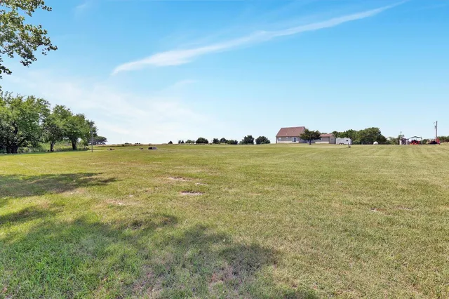 $400,000 | 5765 Northwest 50th Street, El Dorado, KS 67042