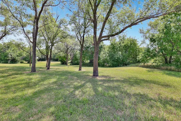 $400,000 | 5765 Northwest 50th Street, El Dorado, KS 67042