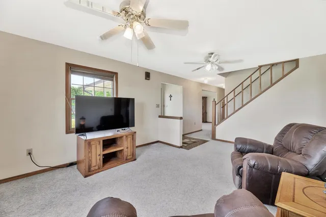 $400,000 | 5765 Northwest 50th Street, El Dorado, KS 67042