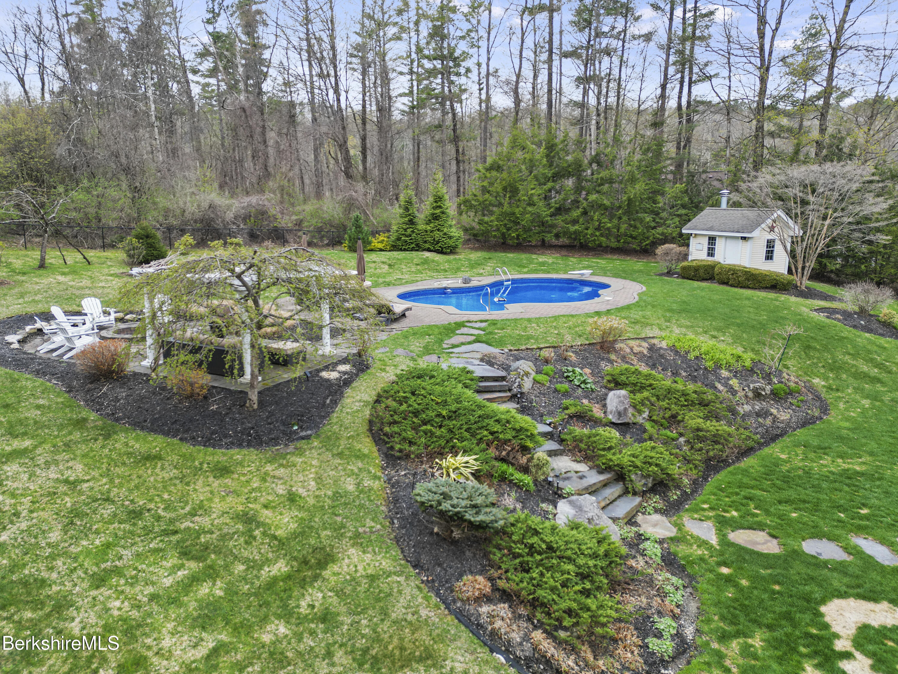 130 East Dugway Road Lenox, MA 01240 - Photo 93 of 95 940 Aerial View