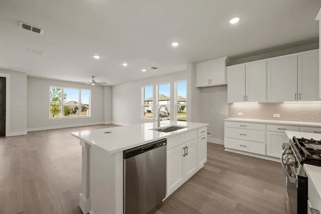 $314,990 | 1137 Carnation Drive, Crowley, TX 76036