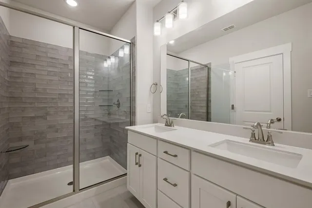 $314,990 | 1137 Carnation Drive, Crowley, TX 76036