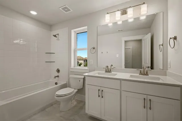 $314,990 | 1137 Carnation Drive, Crowley, TX 76036