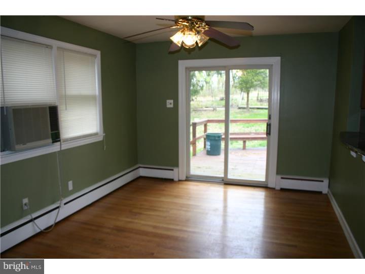 218 West Upper Ferry Road Trenton, NJ 08628 - Photo 3 of 10