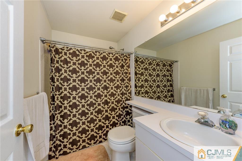 2106 Ridgeview Court, Unit 2106 Sayreville, NJ 08859 - Photo 22 of 30 Gallery Image 22