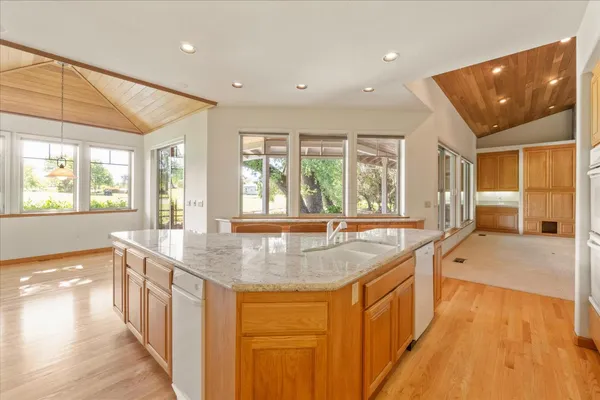 $1,075,000 | 379 Perlina Terrace, Angels Camp, CA 95222