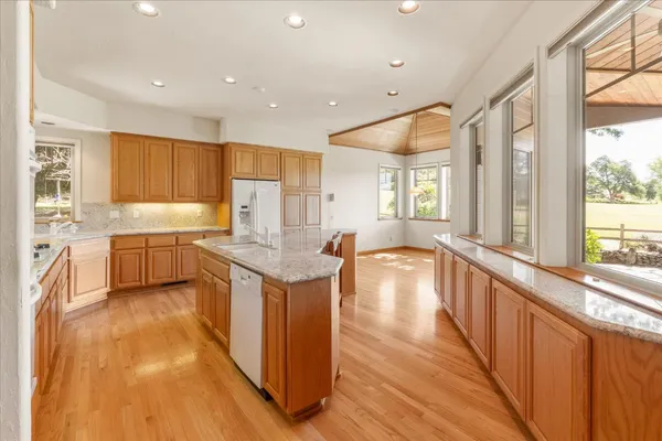 $1,075,000 | 379 Perlina Terrace, Angels Camp, CA 95222