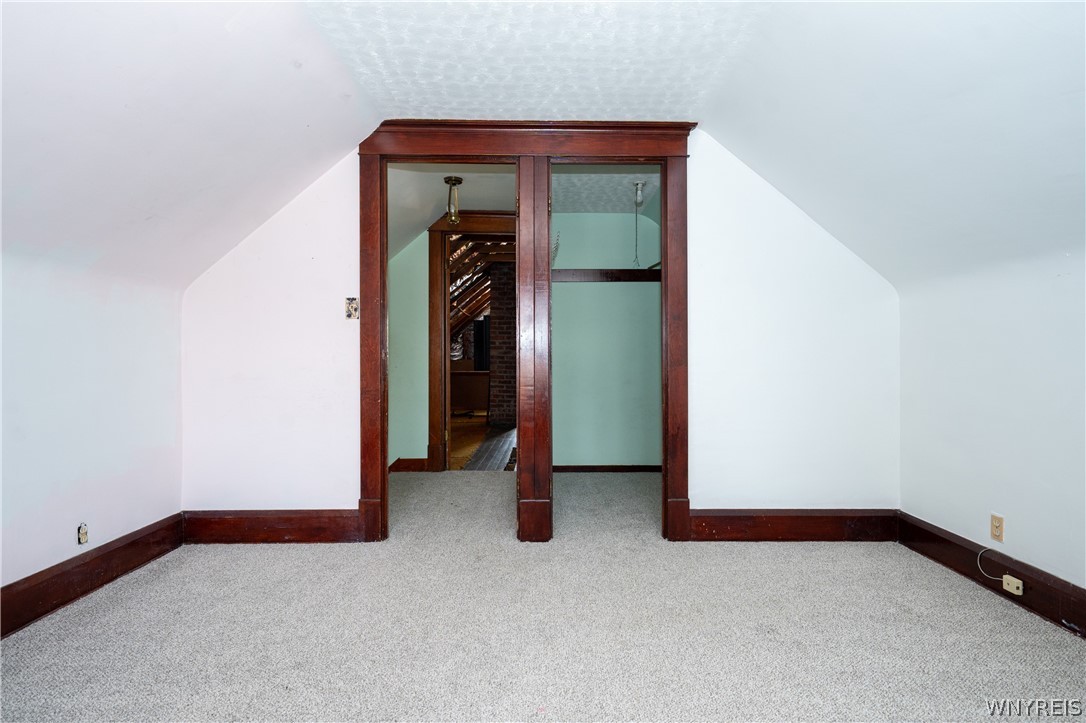 235 Comstock Avenue Buffalo, NY 14215 - Photo 33 of 47