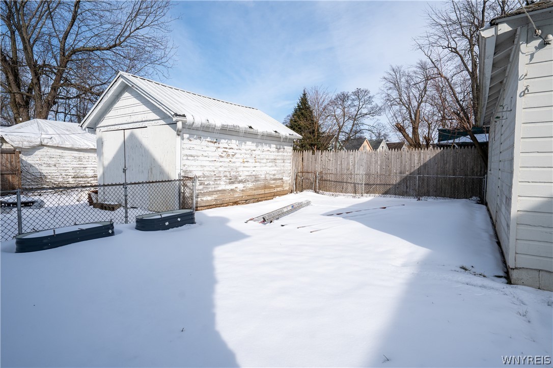 235 Comstock Avenue Buffalo, NY 14215 - Photo 45 of 47