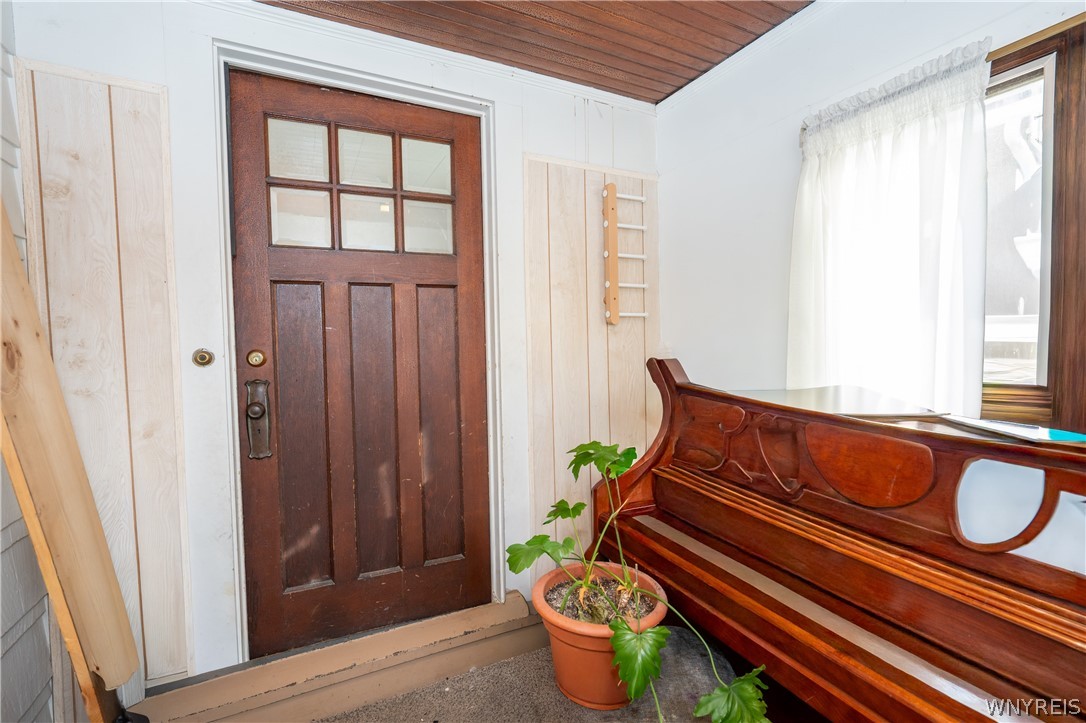 235 Comstock Avenue Buffalo, NY 14215 - Photo 5 of 47