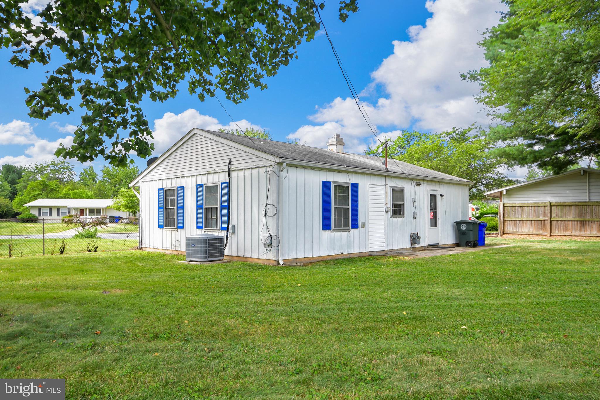 303 Canberra Court Frederick, MD 21701 - Photo 9 of 30