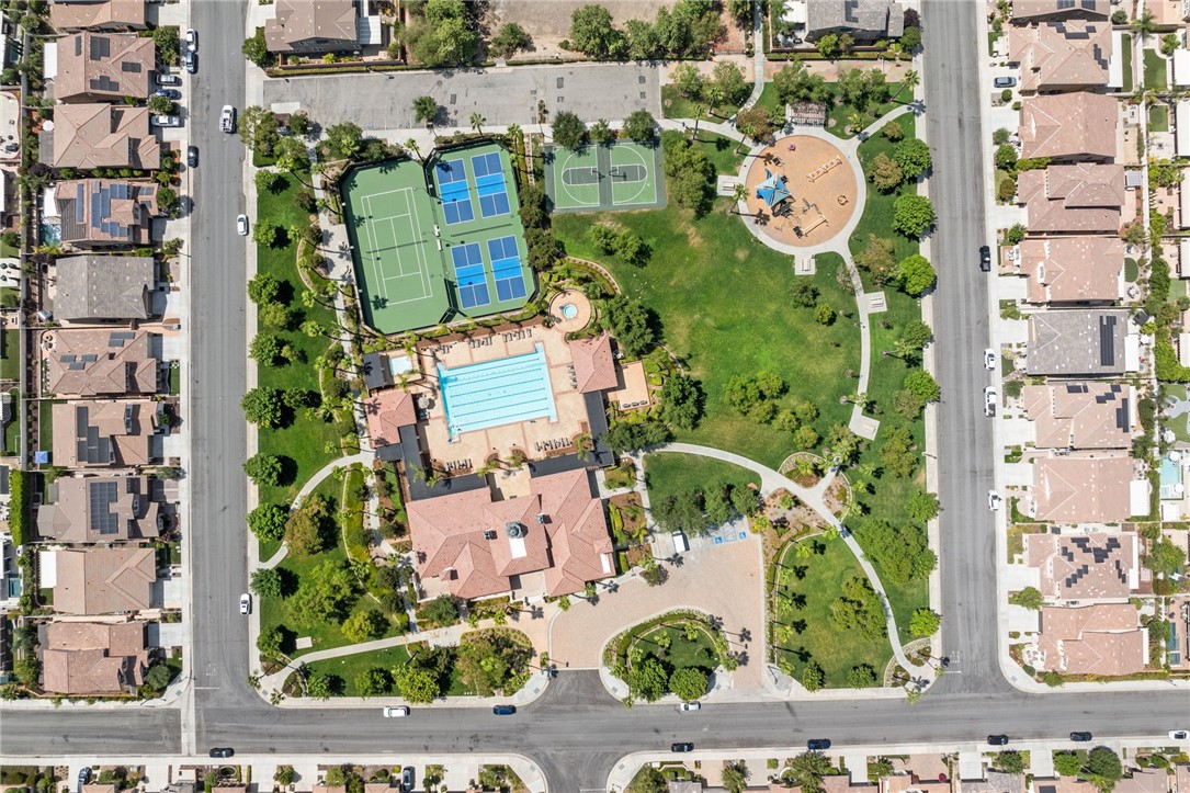 31870 Sweetwater Circle Temecula, CA 92591 - Photo 34 of 41