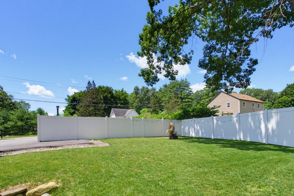 3 Catacunemaug Road Shirley, MA 01464 - Photo 31 of 33
