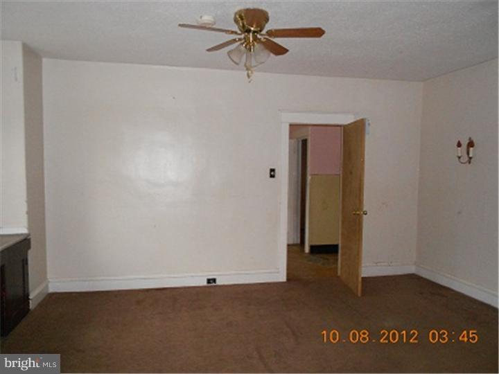 117 Glendale Road Upper Darby, PA 19082 - Photo 5 of 15 Dining Room