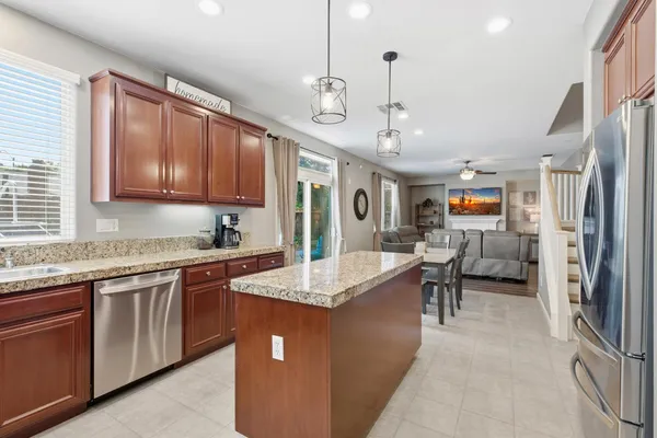 $565,000 | 1504 Christiansen Drive, Modesto, CA 95355