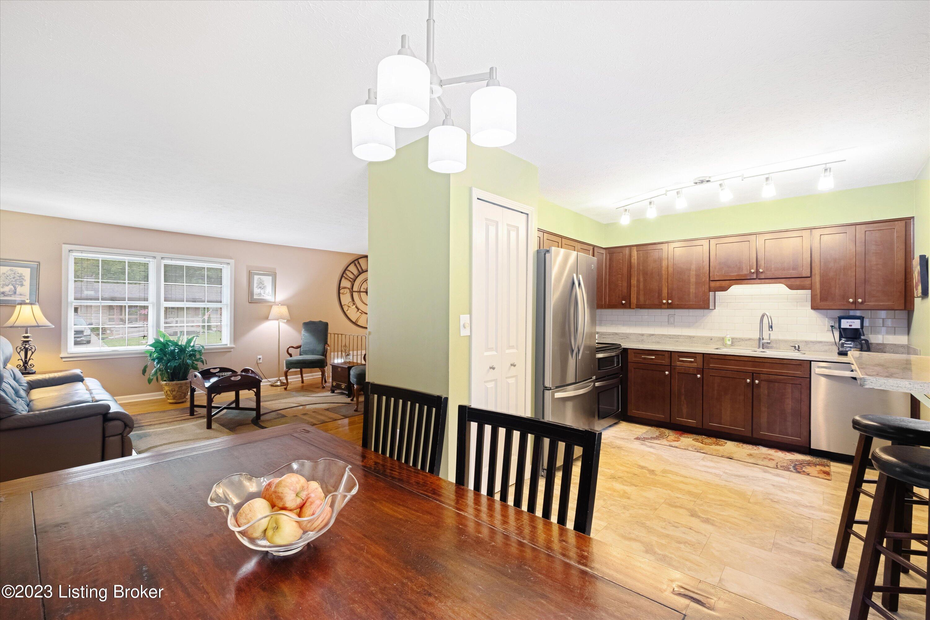 7317 Paiute Road Louisville, KY 40214 - Photo 9 of 26 09-7317Paiute-025