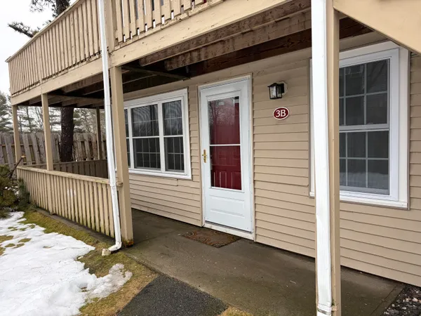 $310,000 | 1029 Iyannough Road, Unit 3B, Hyannis, MA 02601