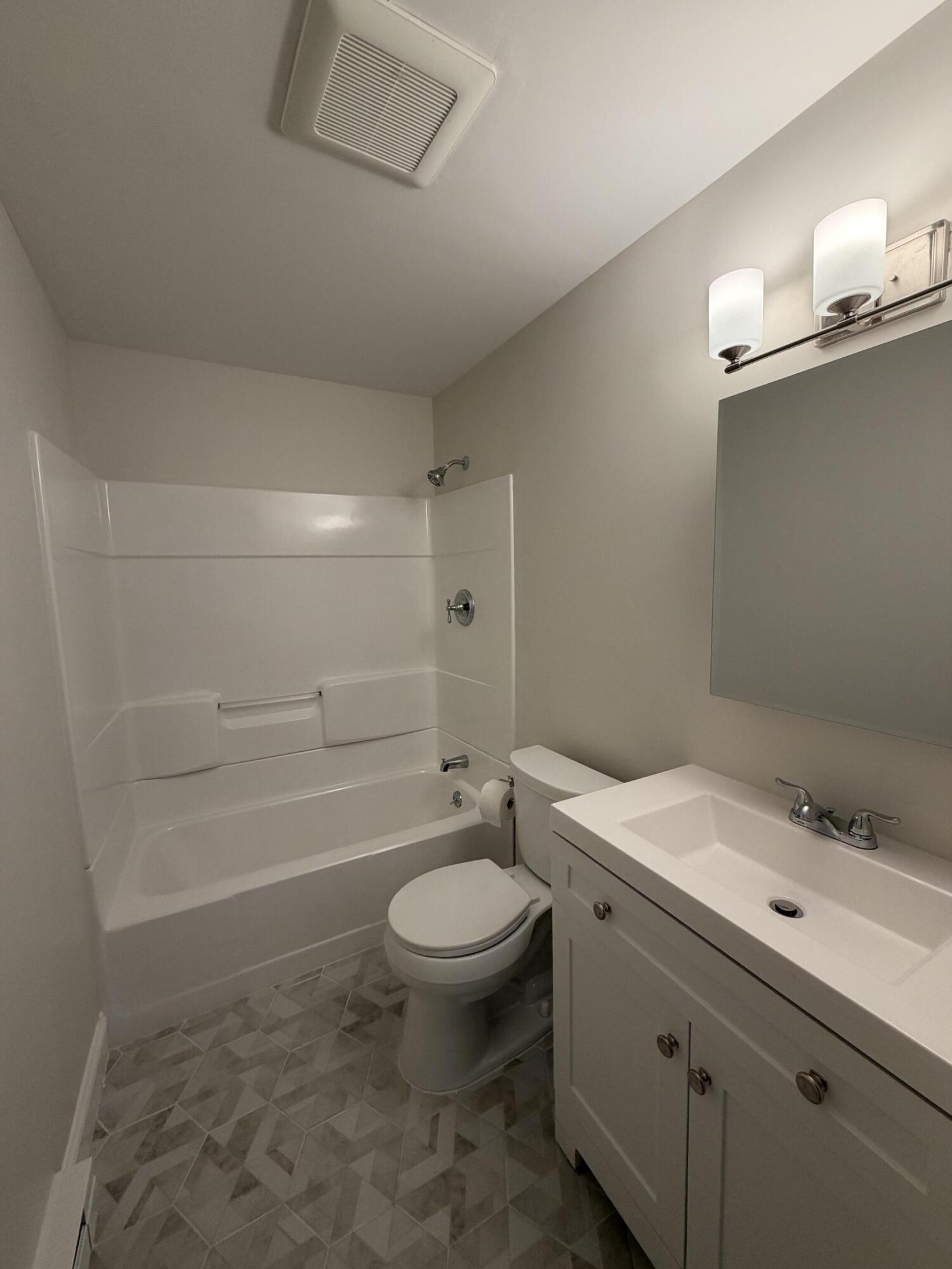 1029 Iyannough Road, Unit 3B Hyannis, MA 02601 - Photo 15 of 15 IMG_0089 3