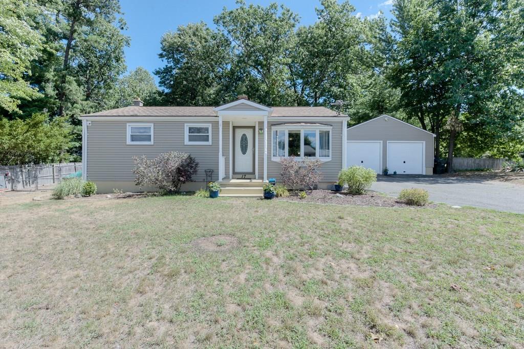 17 Regal Street Springfield, MA 01118 - Photo 3 of 35 Gallery Image 3