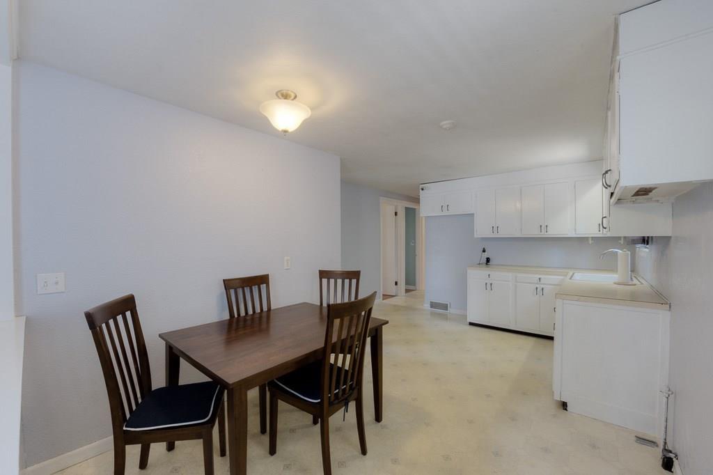 17 Regal Street Springfield, MA 01118 - Photo 5 of 35 Gallery Image 5
