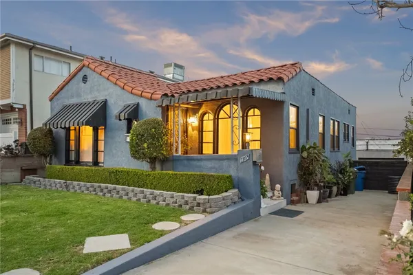 $988,800 | 1178 West 18th Street, San Pedro, CA 90731