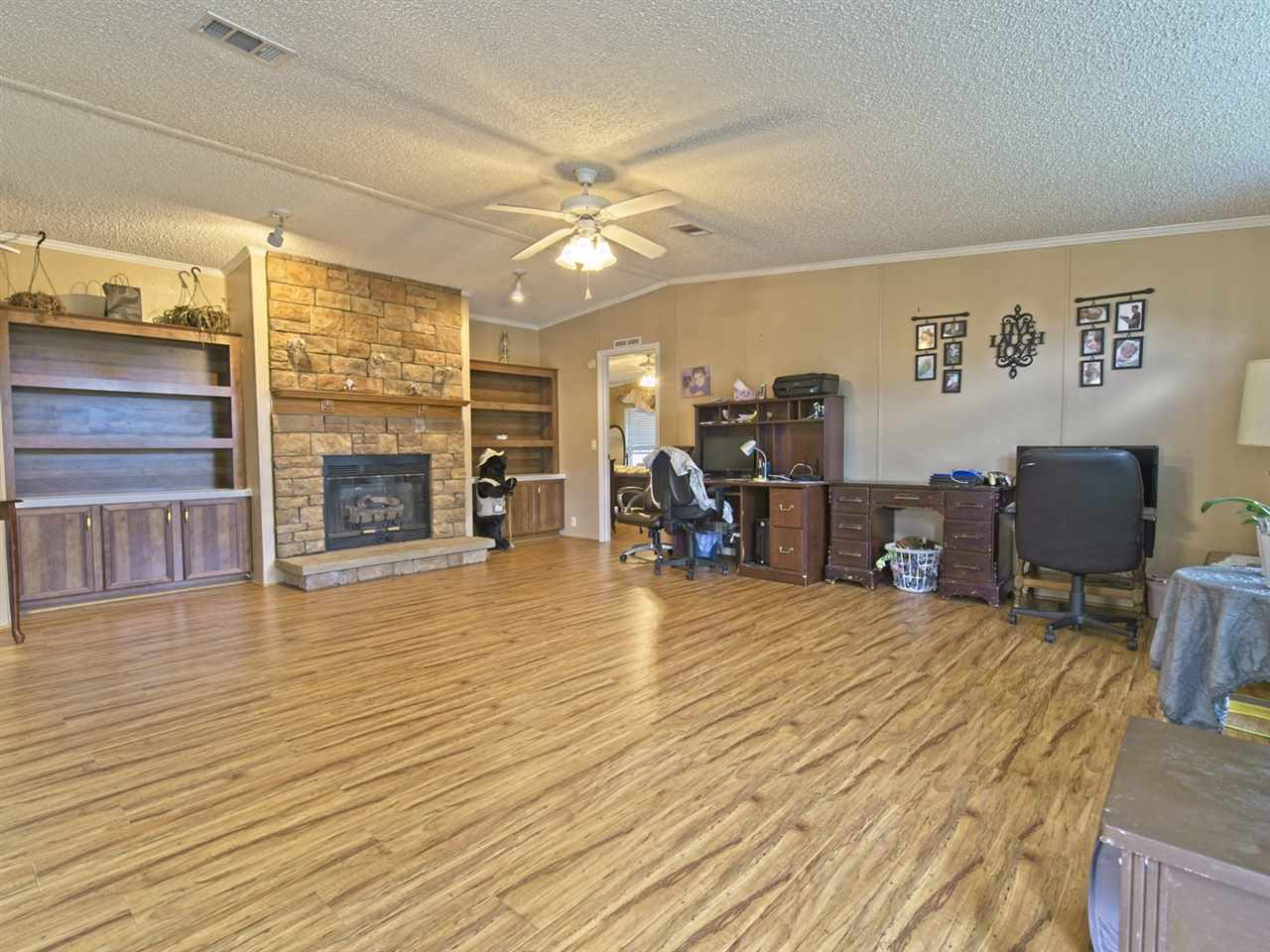 624 Wilkins Road Campobello, SC 29322 - Photo 2 of 18