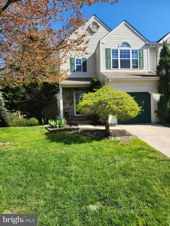 $2,590 | 922 Glackens Lane, Wilmington, DE 19808