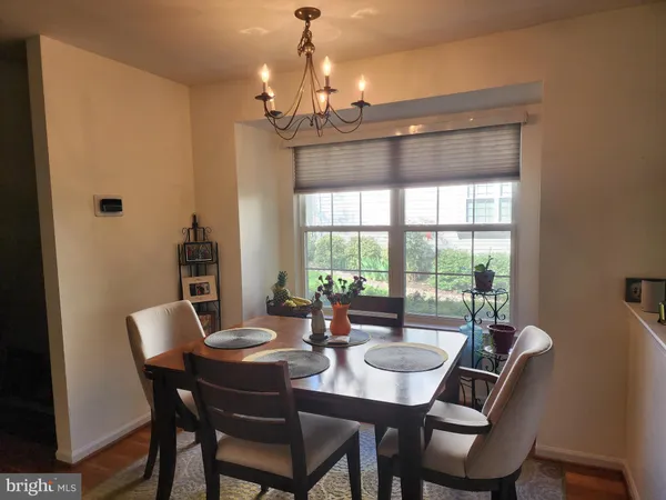 $2,590 | 922 Glackens Lane, Wilmington, DE 19808