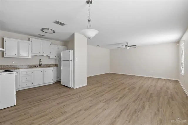 $800 | 1105 West Stubbs Street, Unit 4, Edinburg, TX 78539