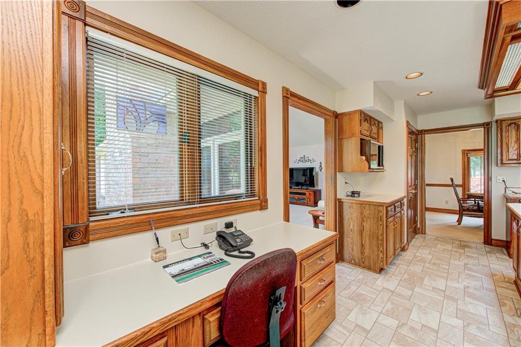 7124 East Stop 11 Road Indianapolis, IN 46259 - Photo 17 of 48 Gallery Image 17